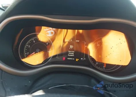 2017 Jeep Cherokee Altitude Fwd z USA, uszkodzony, nr VIN 1C4PJLAB9HW652864